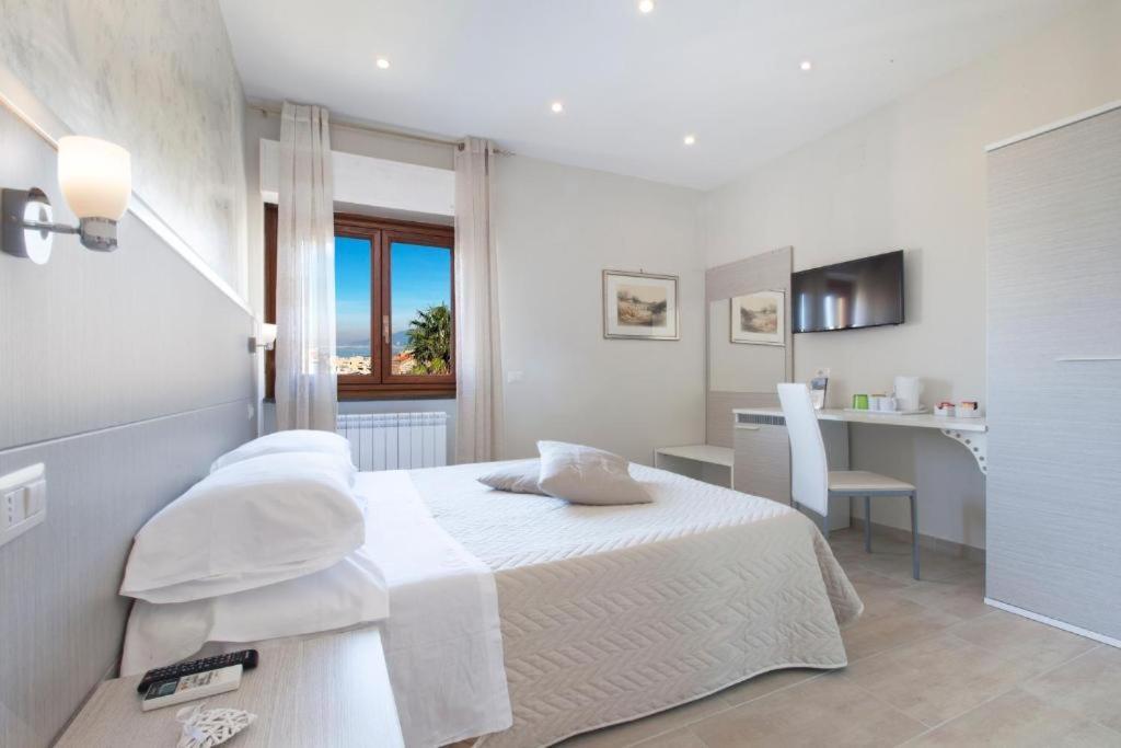 Rooms For Relax In Sorrento Exterior photo